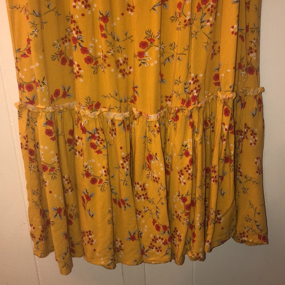 Yellow Ruffled Off-Shoulder Sundress - Picture 4 of 5